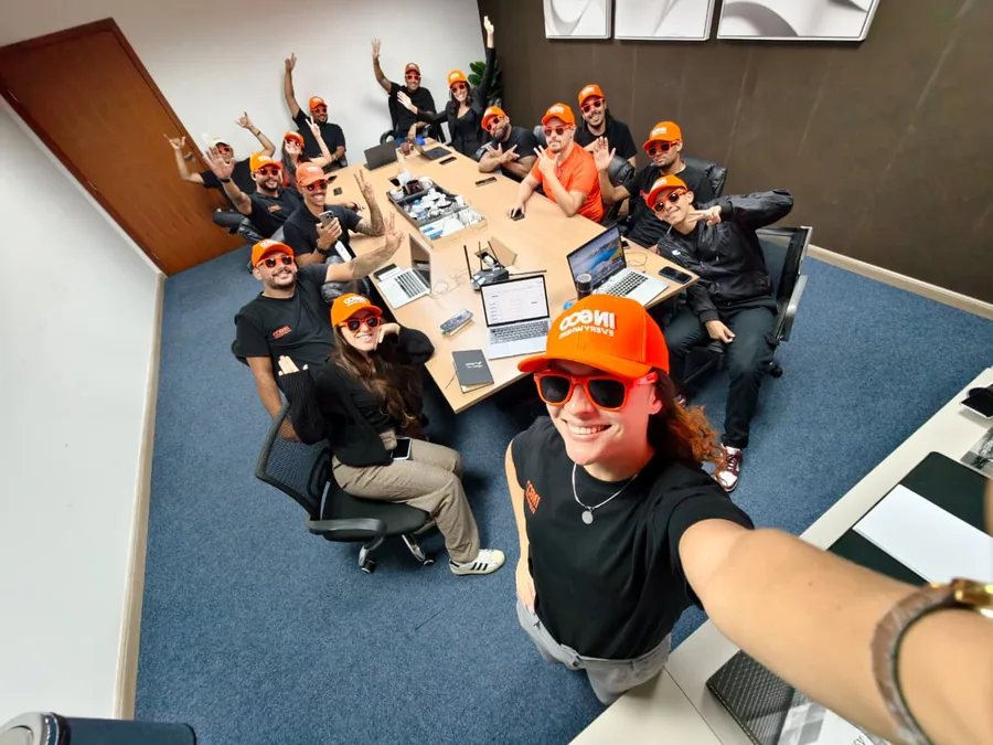 Reunião da equipe Ingoo